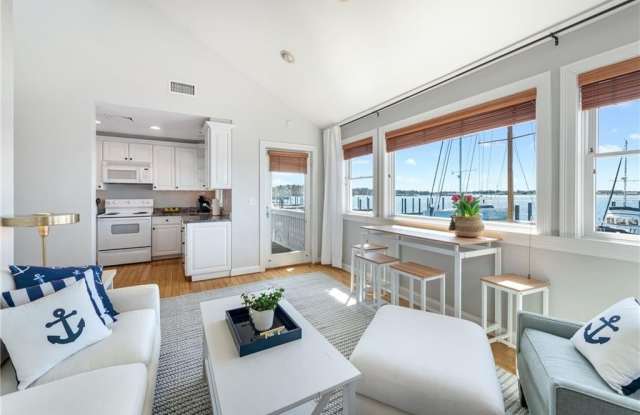 21 Brown and Howard Wharf photos photos