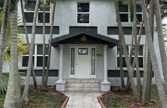 1505 WASHINGTON ST photos photos