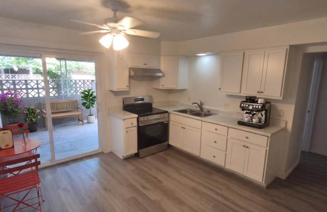 3133 E Glenrosa Avenue Gallery 3