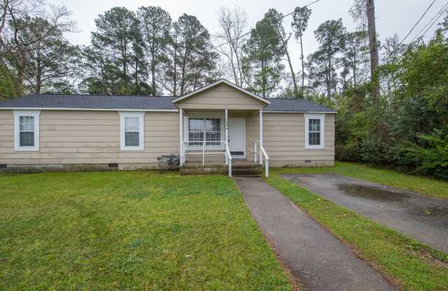 2 Bed/1.5 Bath Duplex on Miles Avenue, central heat & air unit - Available Now! Gallery 1