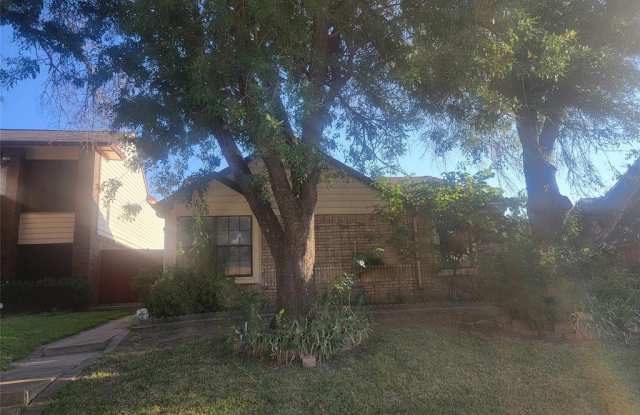 1938 Cheyenne Drive - 1938 Cheyenne Drive, Carrollton, TX 75010