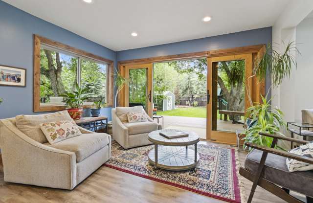 5148 East Meadows Drive Gallery 1