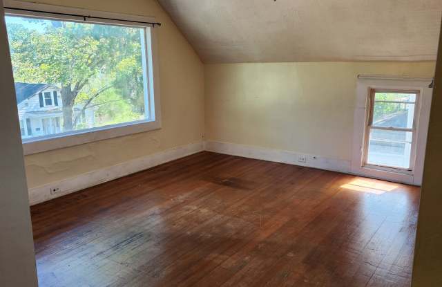 505 N Mulberry St photos photos