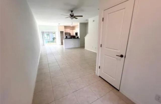 8340 Cor Pne Wy Gallery 4