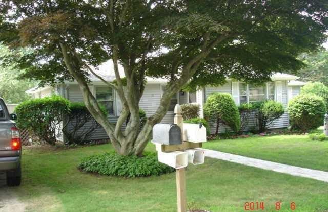58 Nehantic Drive - 58 Nehantic Drive, New London County, CT 06357