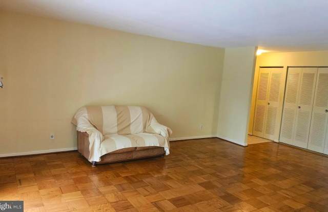 4408 ISLAND PLACE Gallery 2