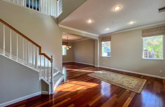 Spacious Five-Bedroom North Napa Home with Three-Car Garage Gallery 3