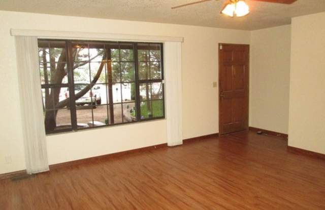 Unfurnished - 1 Year Rental Gallery 3