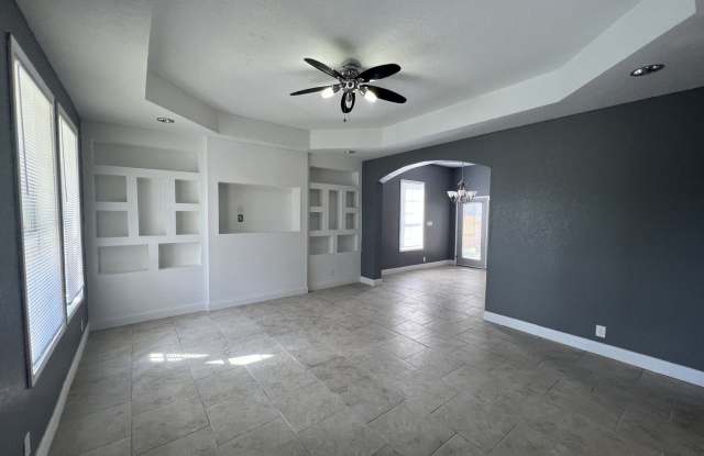7723 SHETLAND DR Gallery 2