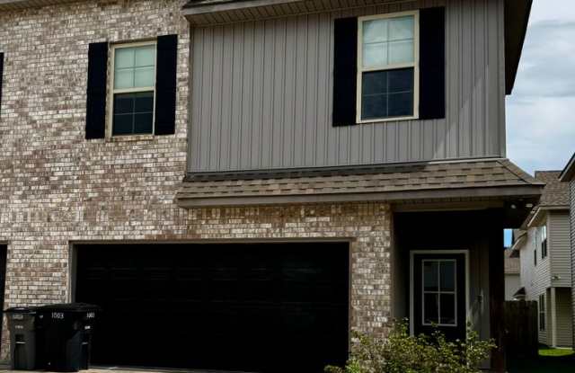 3BD/2.5BA Townhouse for Lease in Creekside Cottages - Now Available Gallery 3