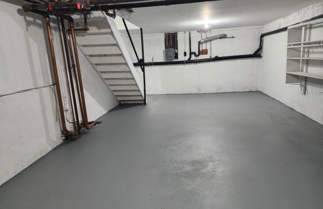 109 Blackstone Village Gallery 4