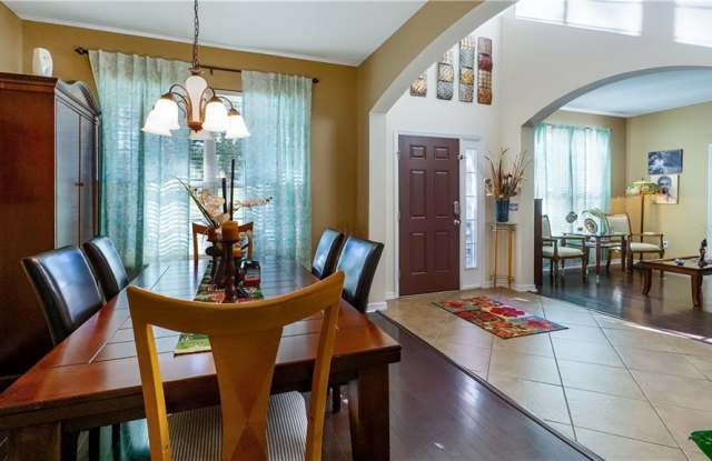 260 WALLROCK COURT Gallery 3