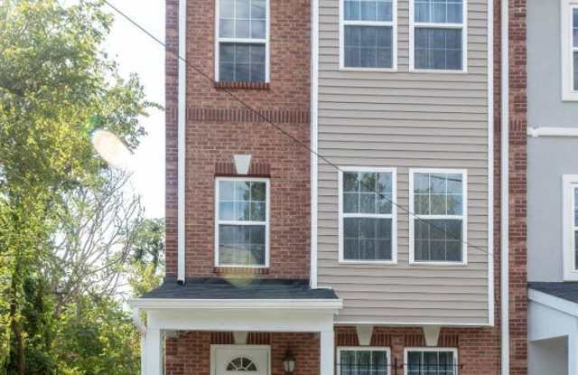 2502 ELVANS ROAD SE - 2502 Elvans Road Southeast, Washington, DC 20020