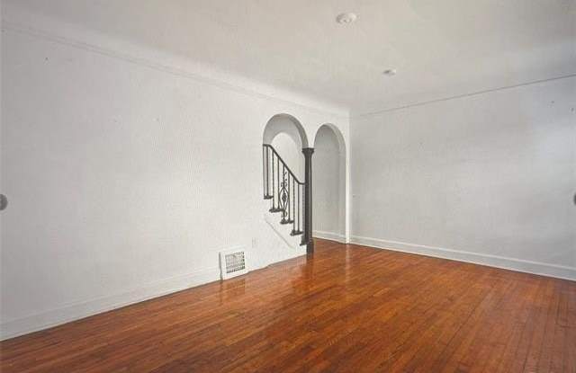 1946 Ewald Circle Gallery 3