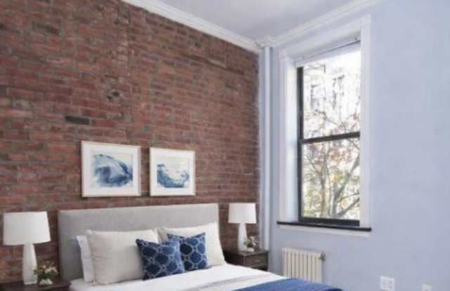 66 Clinton Street Gallery 4
