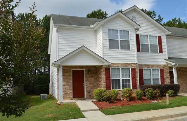 End Townhouse Close to Everything! - 142 Hiram Terrace, Hiram, GA 30141