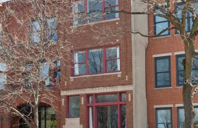 915 North La Salle Drive - 915 N La Salle Dr, Chicago, IL 60610