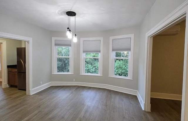 4 Woodville Ter. Gallery 4
