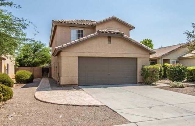 1037 East Desert Holly Drive Gallery 3