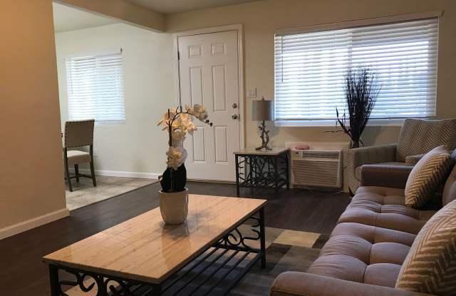 Quaint 6-Unit Community near Lake Alhambra in Antioch photos photos