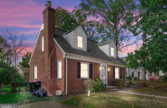 1714 COLLEGE Avenue - 1714 College Avenue, Fredericksburg, VA 22401