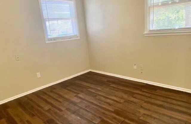 Handyman Special $0 First Month's Rent / “You fix, you SAVE BIG!!” Contact Mayshell for details: 806 704-3055 ext 2 Gallery 4