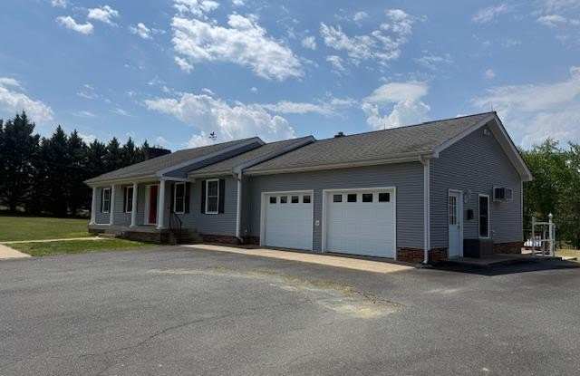1391 GARRISONVILLE Road Gallery 3