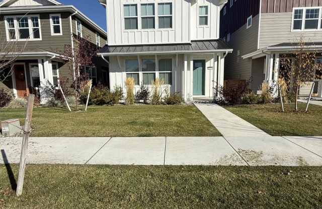 1124 Butler Creek Avenue Gallery 1