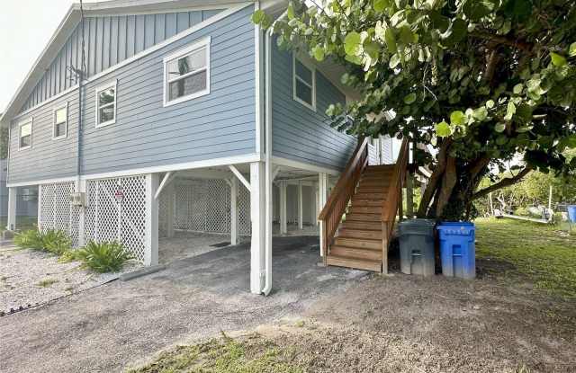 3303 W SHELL POINT #B ROAD - 3303 West Shell Point Road, Ruskin, FL 33570