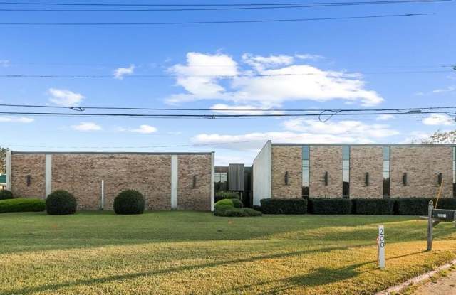 2221 Ross Clark Circle photos photos