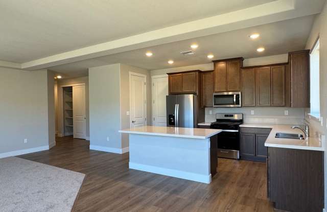 SINGLE STORY | 4 -bedrooms |3 baths | 1877SF | 2 car Garage | lots of privacy - 7546 Rambling Ridge Road, Reno, NV 89506