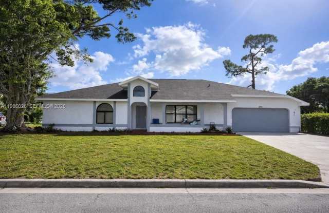 506 Corinne Dr photos photos