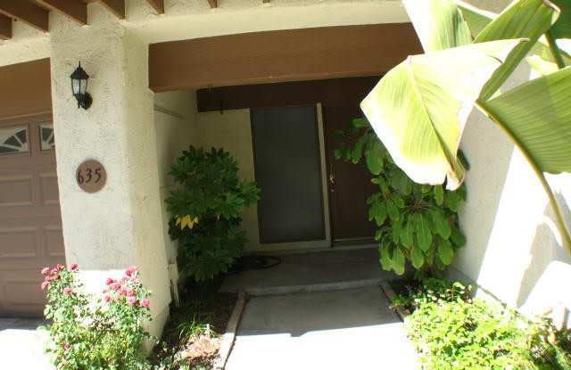 635 Kendale Lane Gallery 2