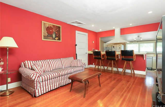 841 Michigan Boulevard 1/2 Gallery 3