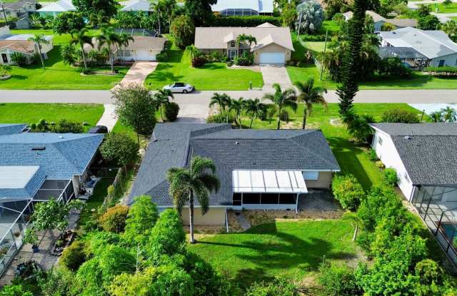 Newly Renovated 3 Bed / 2 Bath Single-Family Home with 2-Car Garage photos photos