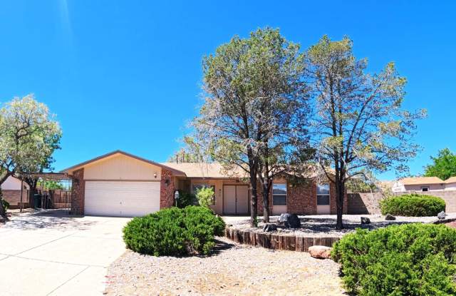 2550 Rosswood SE photos photos