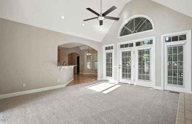 104 Vatersay Drive Gallery 4