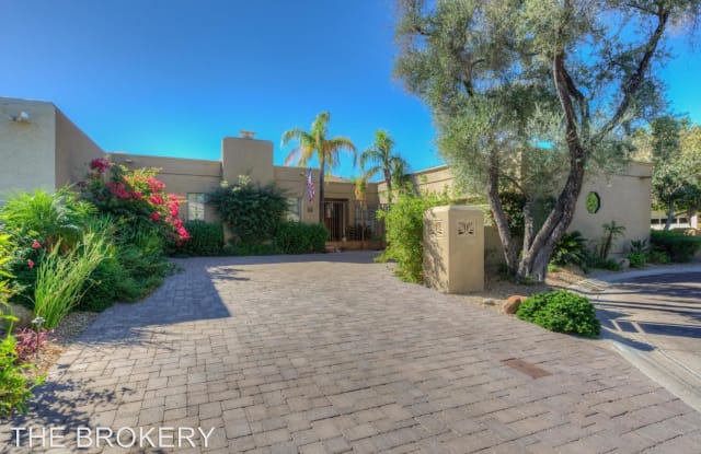 2737 E. Arizona Biltmore Circle Unit 23 - 2737 East Arizona Biltmore Circle, Phoenix, AZ 85016