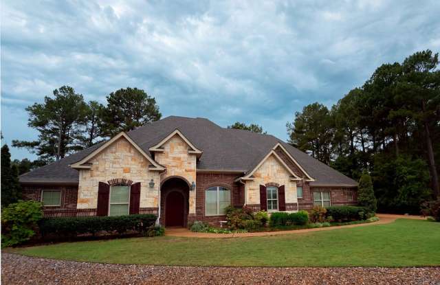 Dream Home on Isabella Golf Course!! Gallery 1