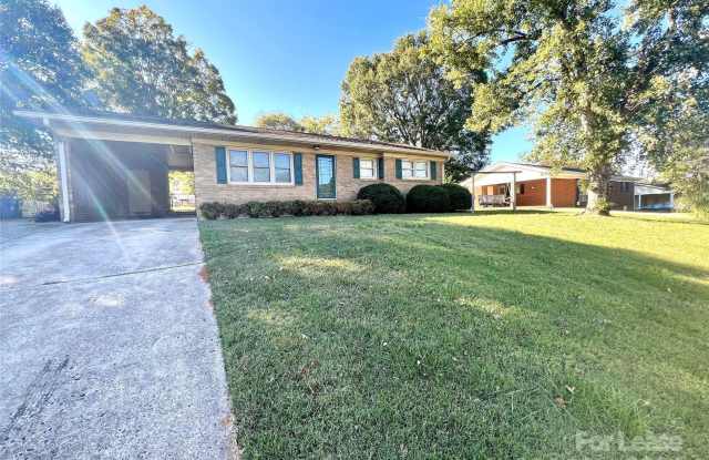 2623 Sherry Lane - 2623 Sherry Lane, Ranlo, NC 28054