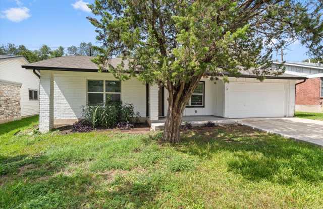 3307 Oak Aly, Austin, Texas 78745 Gallery 4