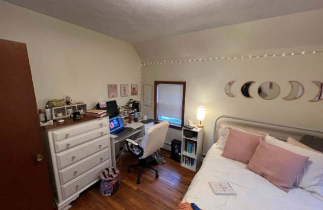 213 Holland St. - 213 Holland Street, Somerville, MA 02144