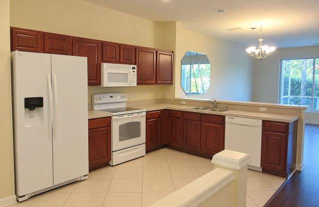 3BR/2.5BA Fort Myers Townhome — 1,634 Sq Ft — $1,800/mo Gallery 4