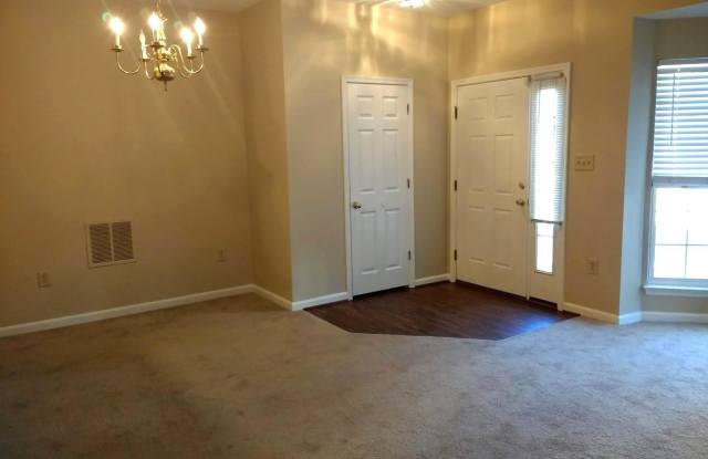2012 COOPER POINT COURT Gallery 3