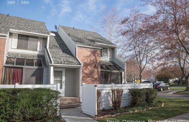 955 E Essex Ct - 955 E Essex Court Way, Midvale, UT 84047