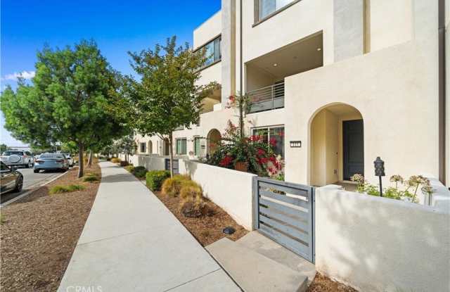 115 Episode - 115 Episode, Irvine, CA 92618