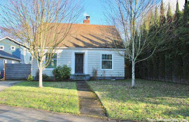 7530 North Chicago Avenue - 7530 North Chicago Avenue, Portland, OR 97203