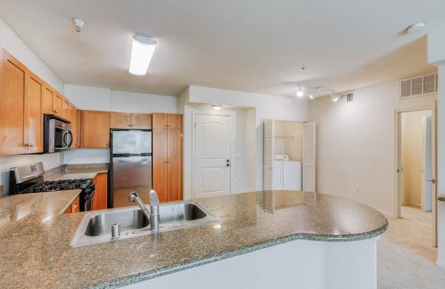 Windsor Lofts at Universal City photos photos