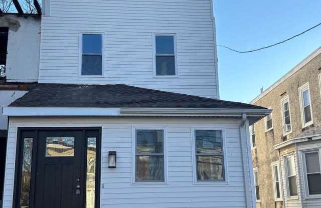 402 COLWYN Avenue Gallery 1