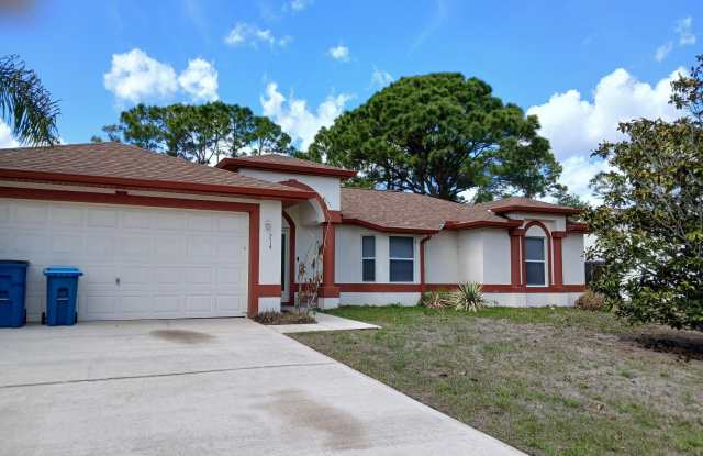 214 Eldron Boulevard NE photos photos